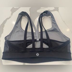Lululemon size 8 energy bra